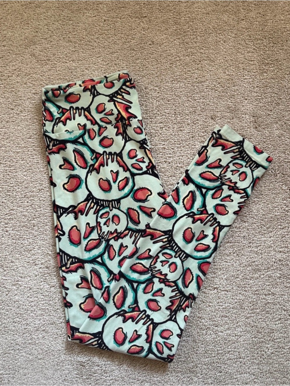 LulaRoe | Disney Poison Apple Leggings